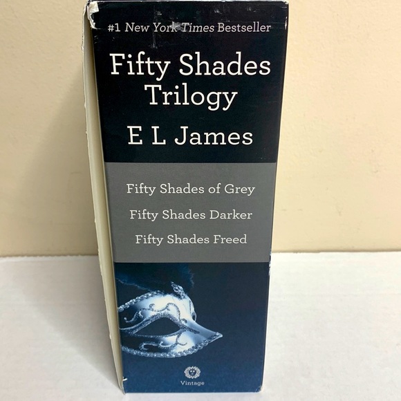 Books | Fifty Shades Trilogy Book Set | Series 3 Books | Grey Darker Freed XXX - Picture 5 of 5